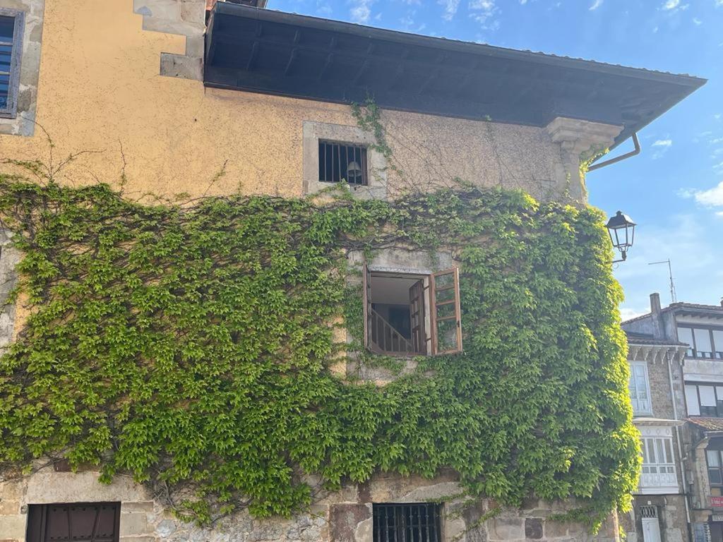 Apartamento Gaudi Comillas Exteriér fotografie